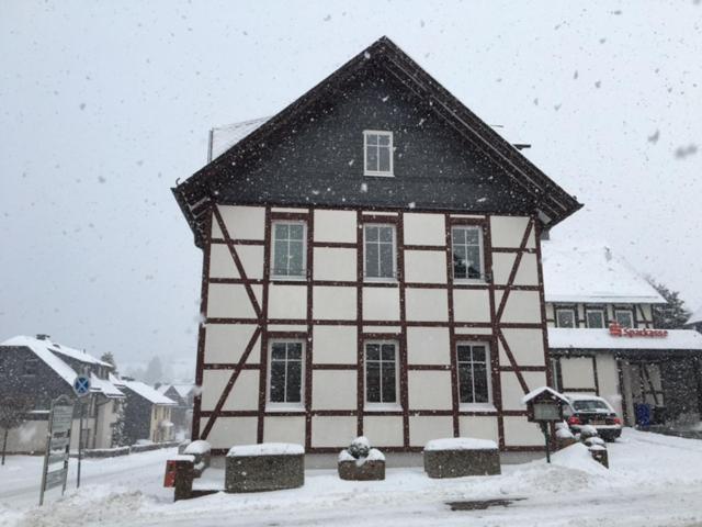 Deutsches Haus Appartement Willingen  Buitenkant foto