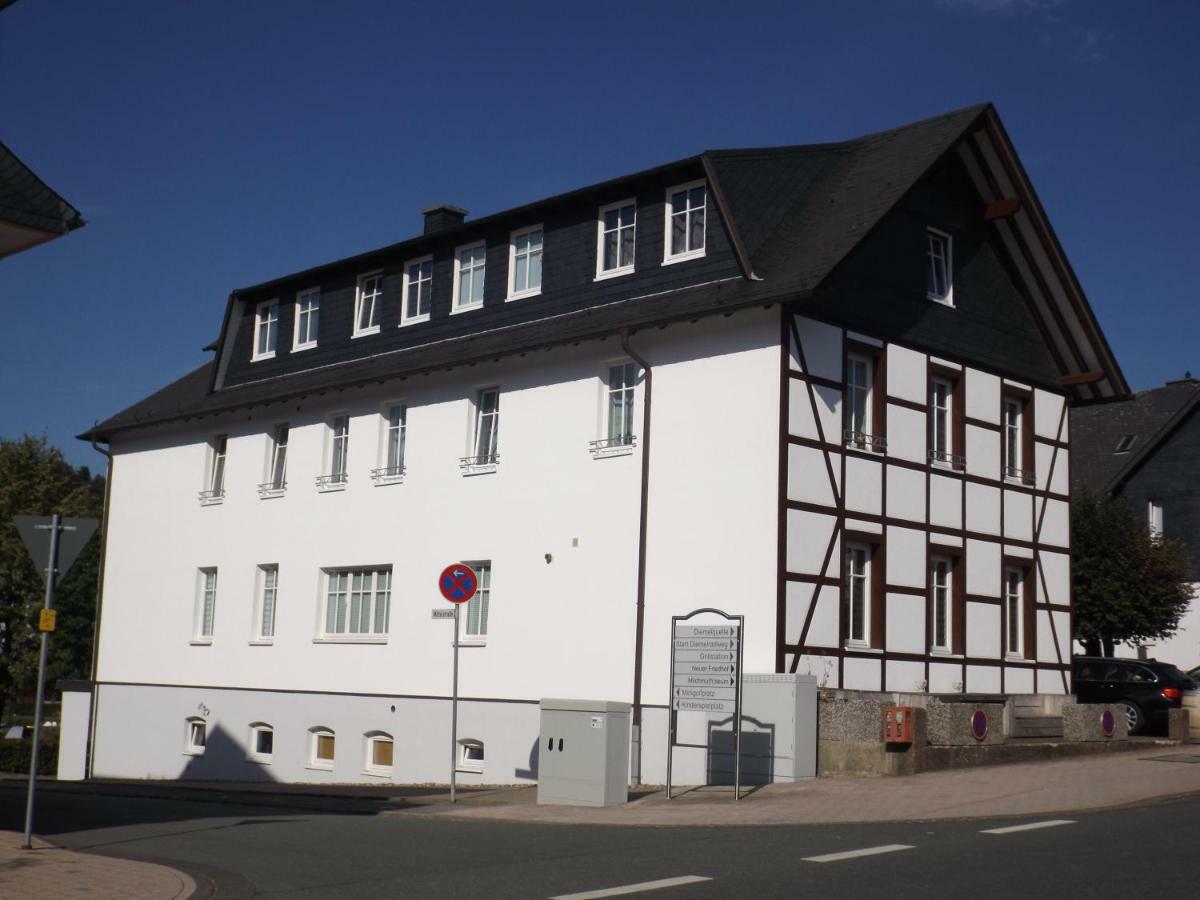 Deutsches Haus Appartement Willingen  Buitenkant foto